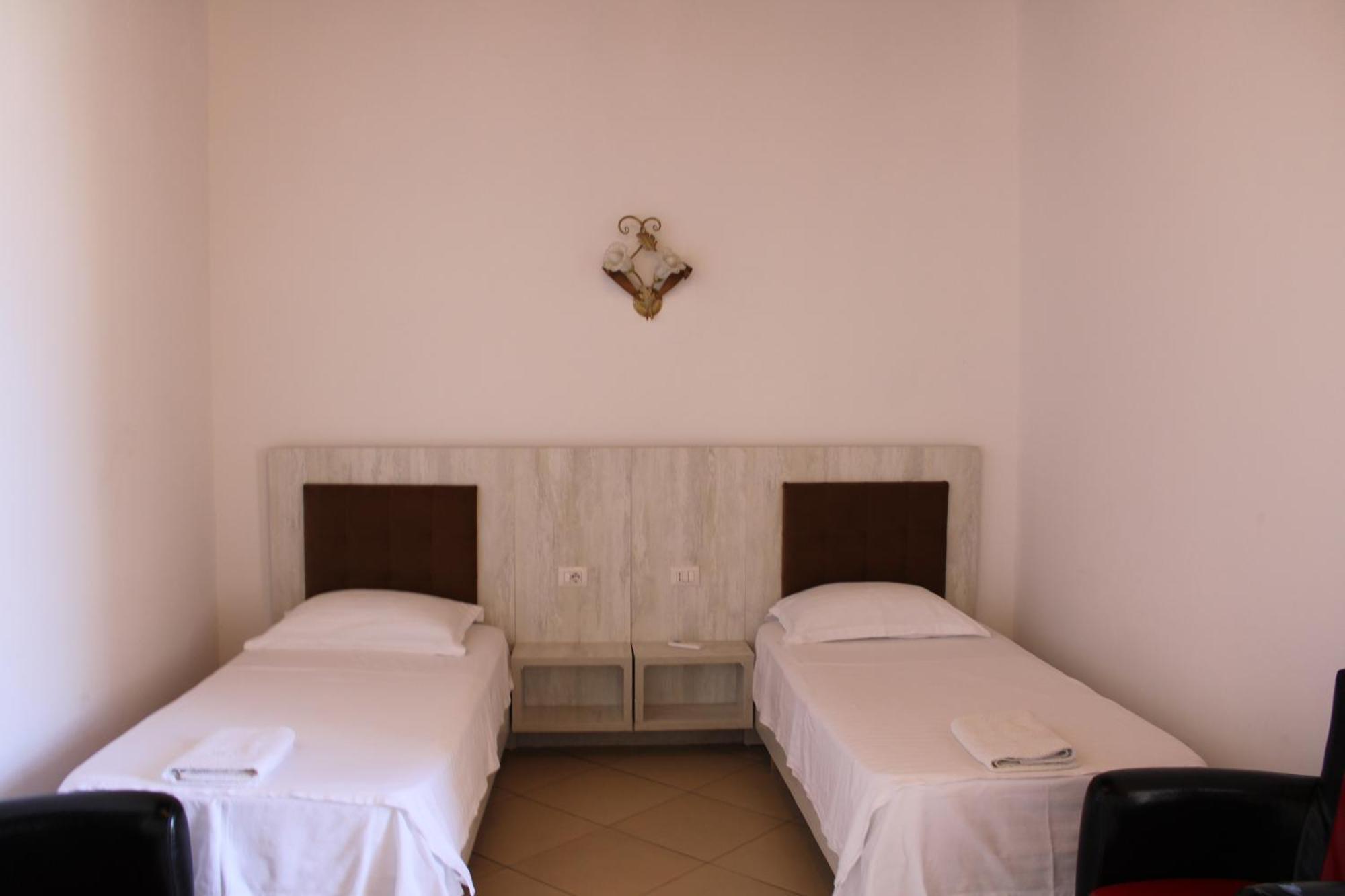 Kompleksi Jakaj Velipojë Exterior foto